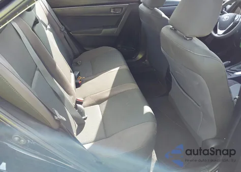 2017 Toyota Corolla Le z USA, uszkodzony, nr VIN 5YFBURHE3HP723831